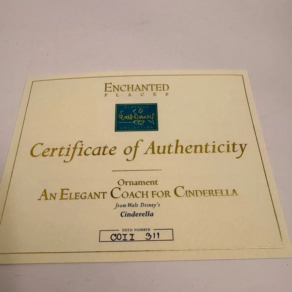 WDCC Enchanted Places “An Elegant Coach for Cinderella” Ornament - Picture 11 of 13